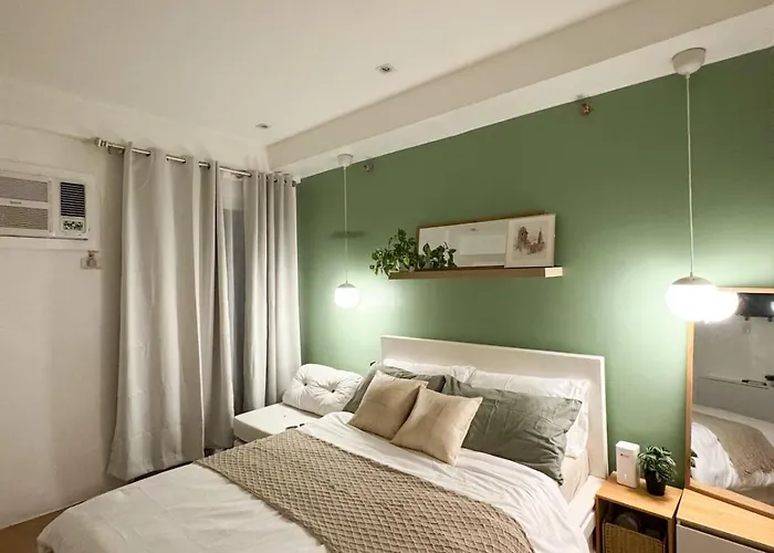 Apartment Top-floor In Makati With Views Good For 2-3 Pax Manila