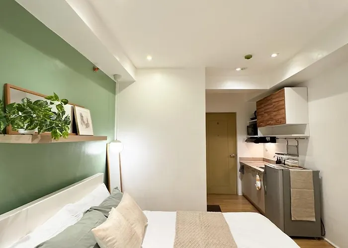Top-floor In Makati With Views Good For 2-3 Pax Apartment Manila